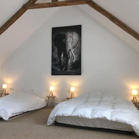 Merveilleux Cottage Dans Parc De 7,5 Hectares Saint-Nicolas-du-Pélem Екстериор снимка