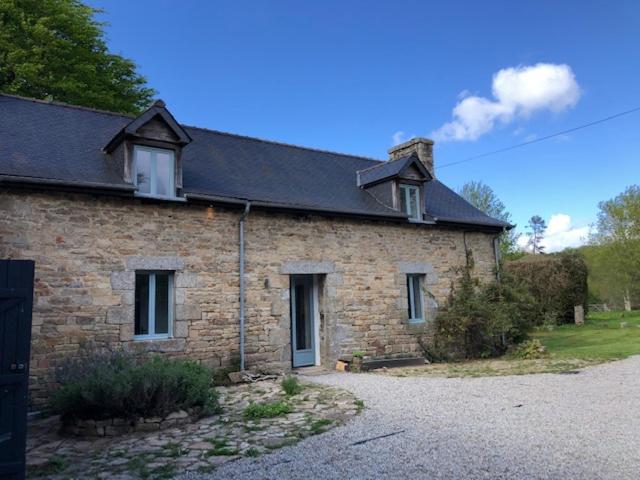 Merveilleux Cottage Dans Parc De 7,5 Hectares Saint-Nicolas-du-Pélem Екстериор снимка